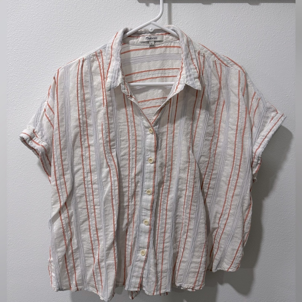 Madewell striped button down cropped blouse. Gently worn, good condition.